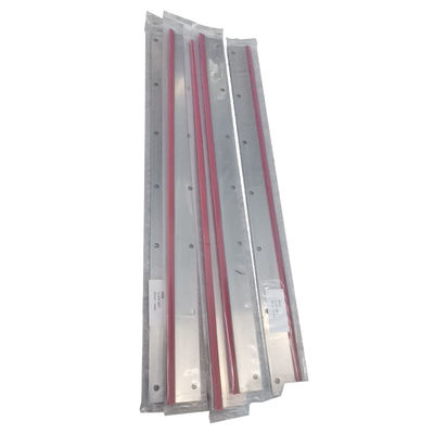 UV G2.010.502 Heidelberg Printer SM52 PM52 Wash Up Blade 605x46x0.5mm 7 dziur