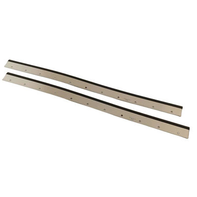 Versatile High-End Rubber/Steel Wash Up Blades 1100 mm for Easy Maintenance in Offset Printing (Wersatyalne wysokiej klasy gumowe/ stalowe ostrza do mycia)