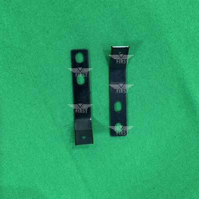 Węglowa palca uchwytująca 51x10x1mm dla Heidelberg GTO52 Feeder Gripper Maszyna do druku części zamiennej