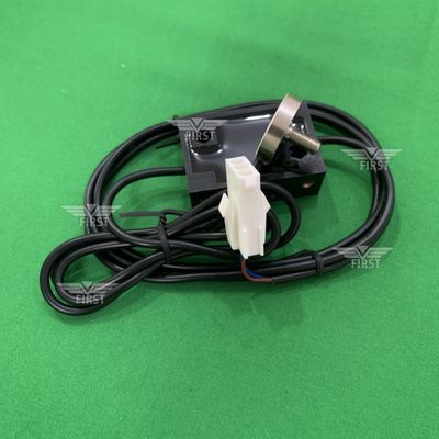 G2.122.1311 Czujnik bliskości dla PM52 SM52 Czujnik przenoszenia Zastępny materiał stalowy/plastikowy OMRON-E2Ex5ME1