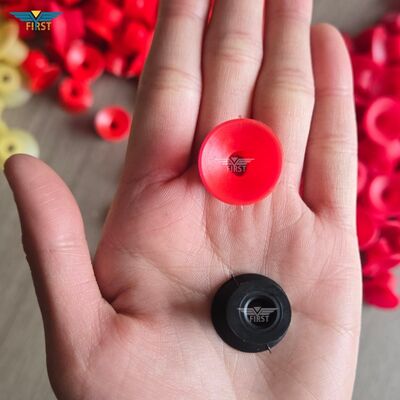 Wysokiej jakości przyssawka Martini w kolorze czarnym i czerwonym do części Muller Martini.