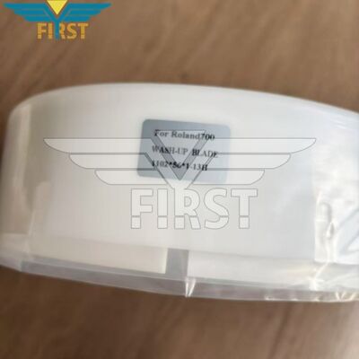Ostrze do mycia dla Roland 700 o wymiarach 1102×56×1mm i 13 otworach z wysokiego plastiku
