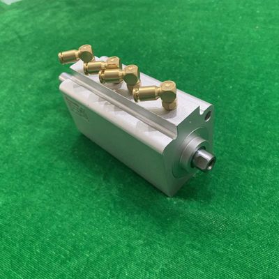 Aluminiowy cylinder pneumatyczny D32 H15/15 do drukarek SM52 PM52